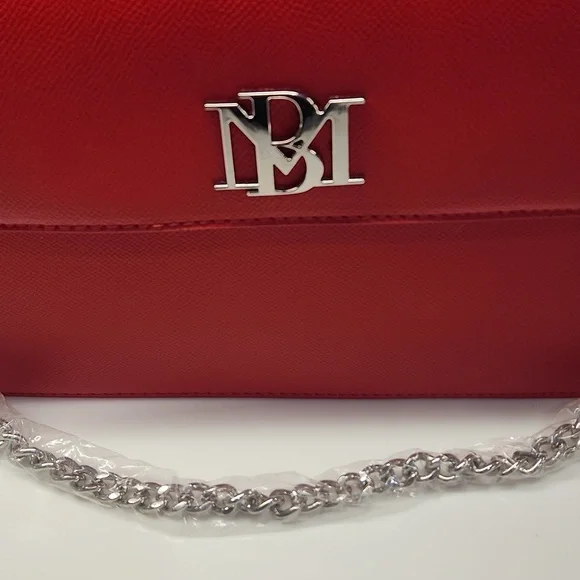 Badgley Mischka Red Shoulder Bag with Silver Chain - Picture 2 of 8